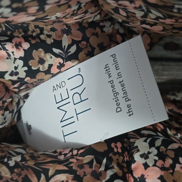 Women's quilted floral coat - Picture 3 of 5